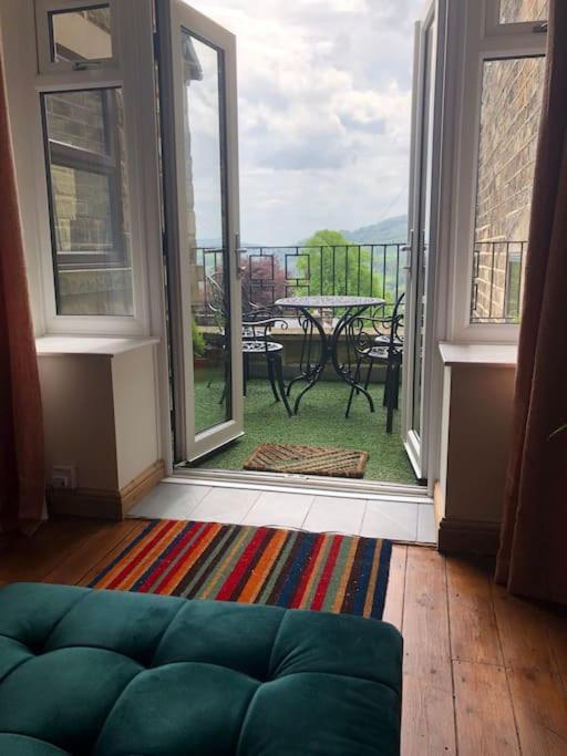 Hilltop House Is A Welcoming 2 Bedroom Property Matlock  Exterior foto