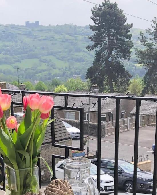 Hilltop House Is A Welcoming 2 Bedroom Property Matlock  Exterior foto